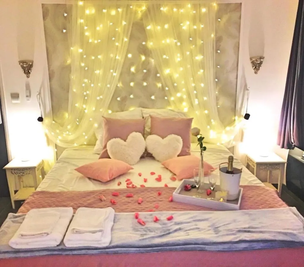 Apartment Suite & Spa Avignon France